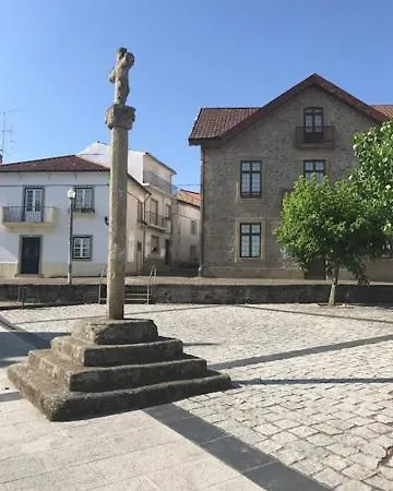 3 Marias Da Retirada Lousa (Central Portugal)